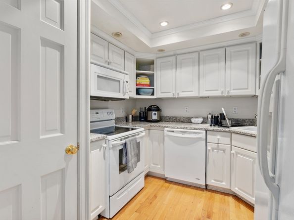 194 Beacon St, Boston MA 02116