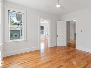 59 Arlington St, Fitchburg MA 01420