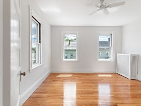 59 Arlington St, Fitchburg MA 01420