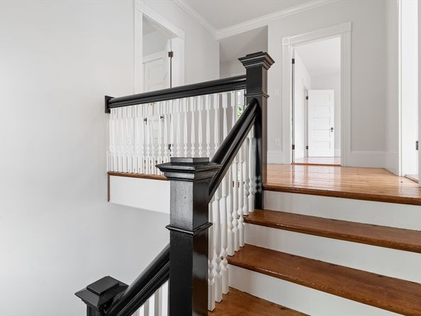 59 Arlington St, Fitchburg MA 01420