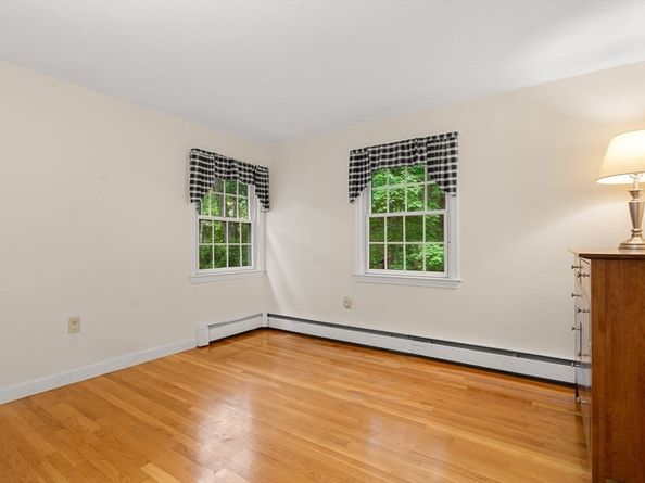 369 Border Rd, Concord MA 01742