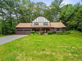 369 Border Rd, Concord MA 01742