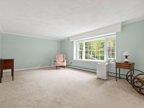 369 Border Rd, Concord MA 01742