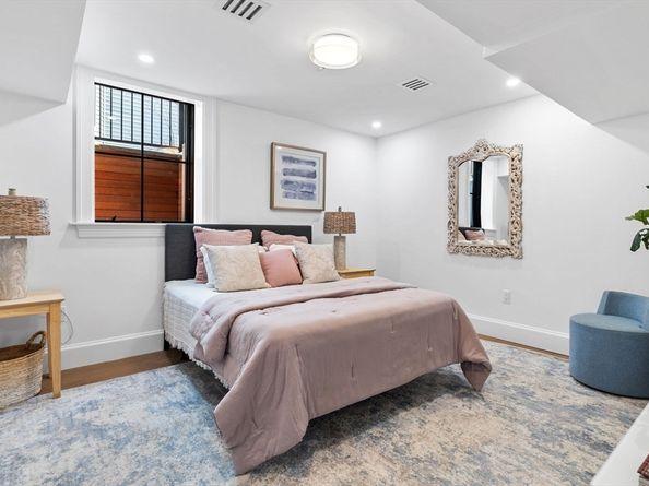 72 Oxford Street 0, Cambridge MA 02138