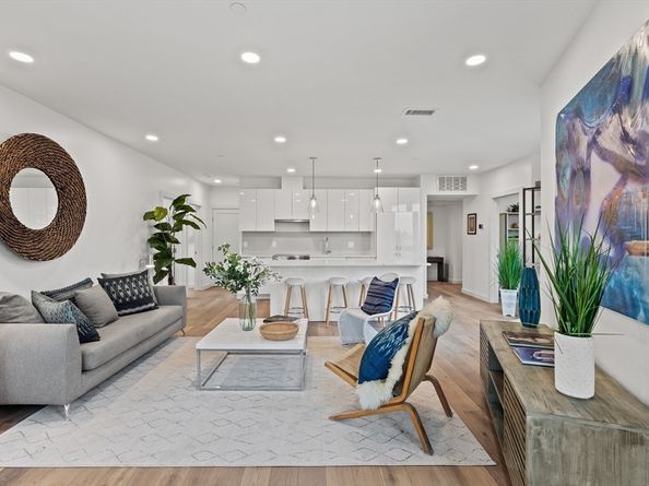 97 Elmwood Street 110, Cambridge MA 02140