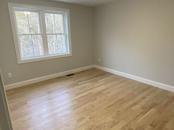 40 Old Summit St, Halifax MA 02338