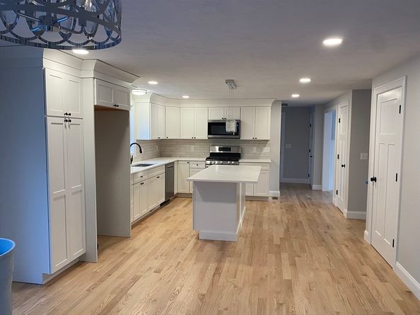 40 Old Summit St, Halifax MA 02338