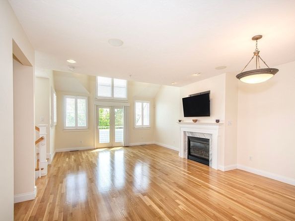 6 State Park Rd 2, Hull MA 02045