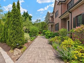 382 Lee St, Brookline MA 02445