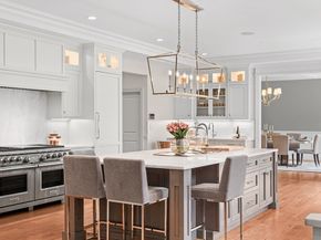 382 Lee St, Brookline MA 02445