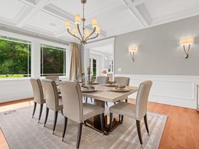 382 Lee St, Brookline MA 02445