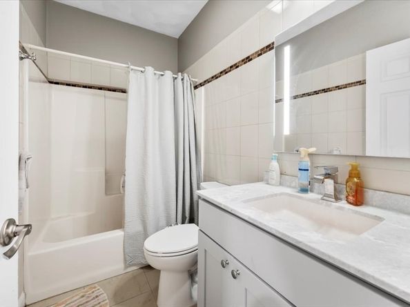 44 Hycrest Rd, Charlton MA 01507