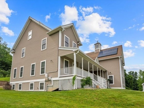 44 Hycrest Rd, Charlton MA 01507