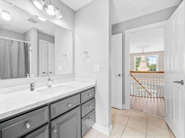 44 Hycrest Rd, Charlton MA 01507