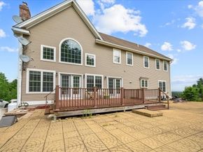 44 Hycrest Rd, Charlton MA 01507