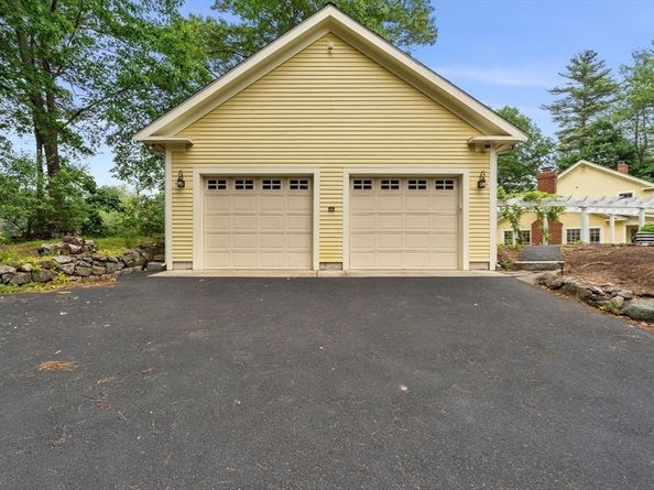 16 Rockland Rd, Danvers MA 01923