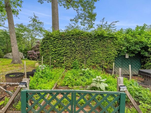 16 Rockland Rd, Danvers MA 01923