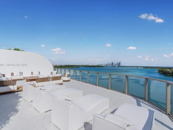 1135 103rd St PH4, Bay Harbor Islands FL 33154