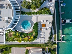 1135 103rd St PH4, Bay Harbor Islands FL 33154