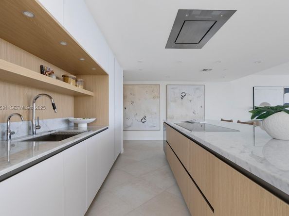 1135 103rd St PH4, Bay Harbor Islands FL 33154