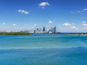 1135 103rd St PH4, Bay Harbor Islands FL 33154