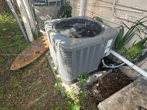1619 Moffett St, Hollywood FL 33020