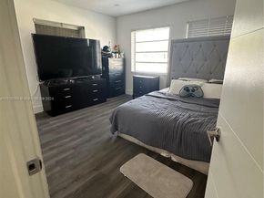 1619 Moffett St, Hollywood FL 33020