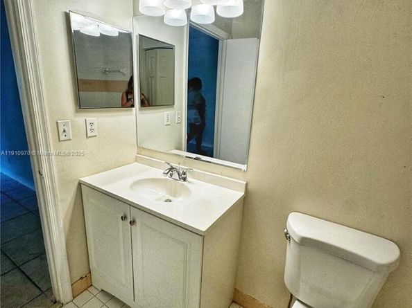 3670 NW 91st Ln 3670, Sunrise FL 33351