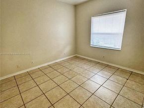 3670 NW 91st Ln 3670, Sunrise FL 33351