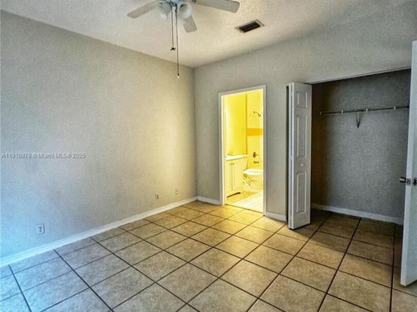 3670 NW 91st Ln 3670, Sunrise FL 33351