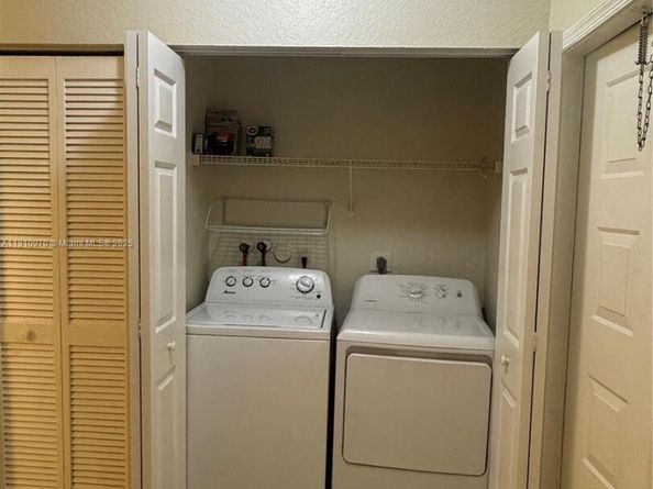 3670 NW 91st Ln 3670, Sunrise FL 33351