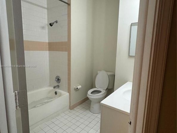 3670 NW 91st Ln 3670, Sunrise FL 33351