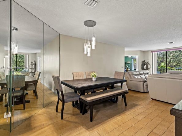 4300 NW 30th St 248, Coconut Creek FL 33066