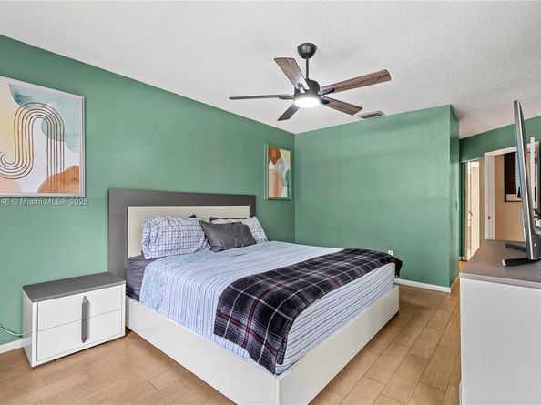 4300 NW 30th St 248, Coconut Creek FL 33066