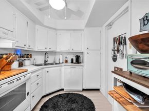 1280 SE 2nd Ct 1, Fort Lauderdale FL 33301