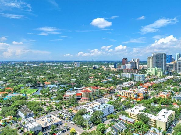 1280 SE 2nd Ct 1, Fort Lauderdale FL 33301