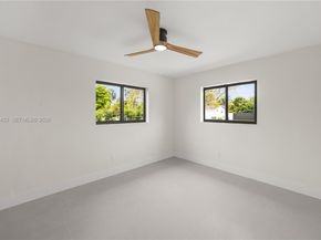 9261 SW 80th Ter, Miami FL 33173