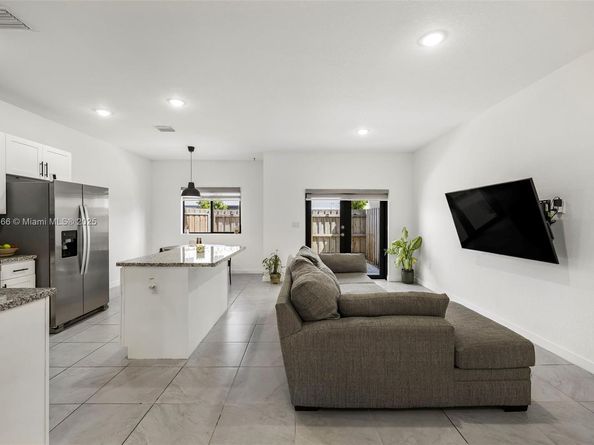 13353 SW 250th Ter, Homestead FL 33032
