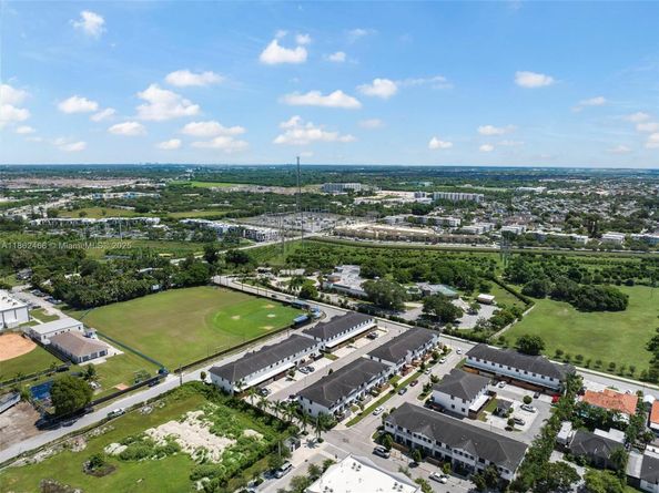 13353 SW 250th Ter, Homestead FL 33032