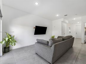 13353 SW 250th Ter, Homestead FL 33032