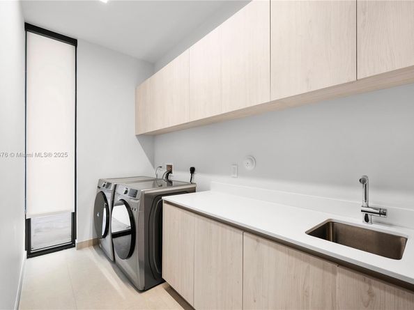 1202 NE 93rd St, Miami Shores FL 33138