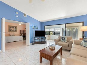 1064 E Lakes Dr, Deerfield Beach FL 33064