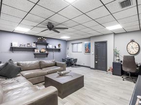 624 Palm Dr, Hallandale Beach FL 33009