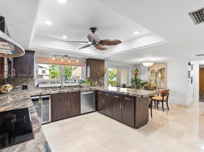 624 Palm Dr, Hallandale Beach FL 33009