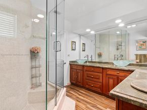 624 Palm Dr, Hallandale Beach FL 33009