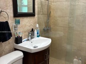 2901 NW 163rd St, Miami Gardens FL 33054