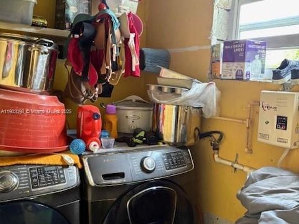 2901 NW 163rd St, Miami Gardens FL 33054