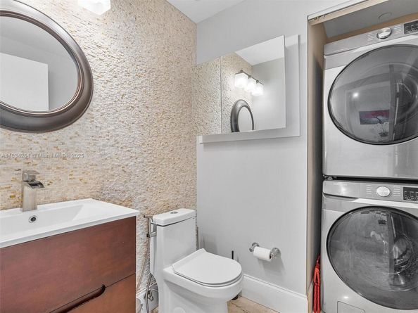 3131 NE 188th St 2903, Aventura FL 33180