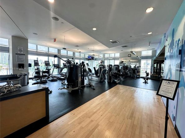 79 SW 12th St 2809S, Miami FL 33130