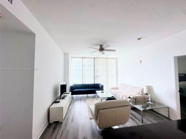 79 SW 12th St 2809S, Miami FL 33130